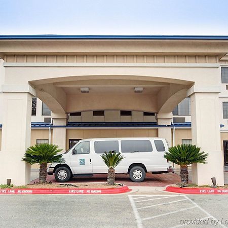 Quality Inn & Suites Airport オースティン エクステリア 写真