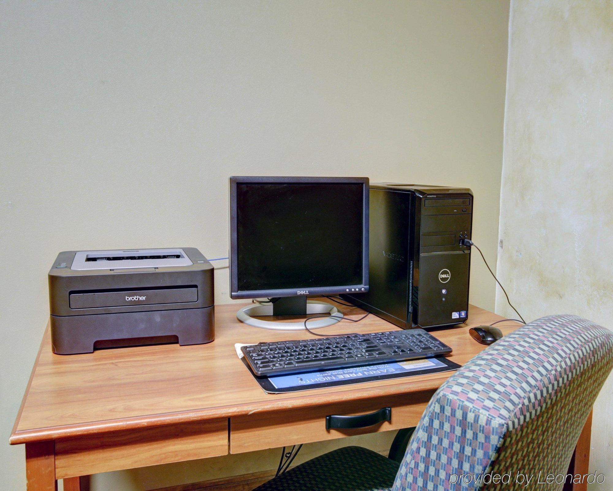 Quality Inn & Suites Airport オースティン エクステリア 写真
