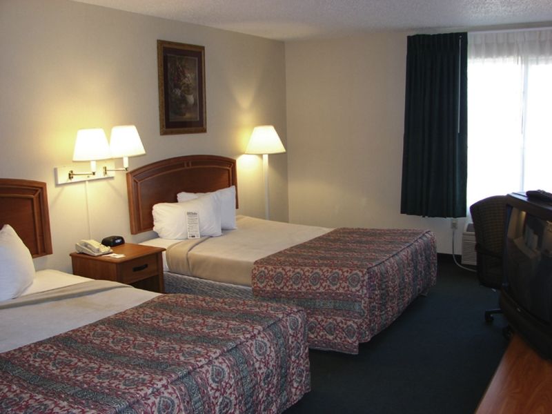 Quality Inn & Suites Airport オースティン エクステリア 写真