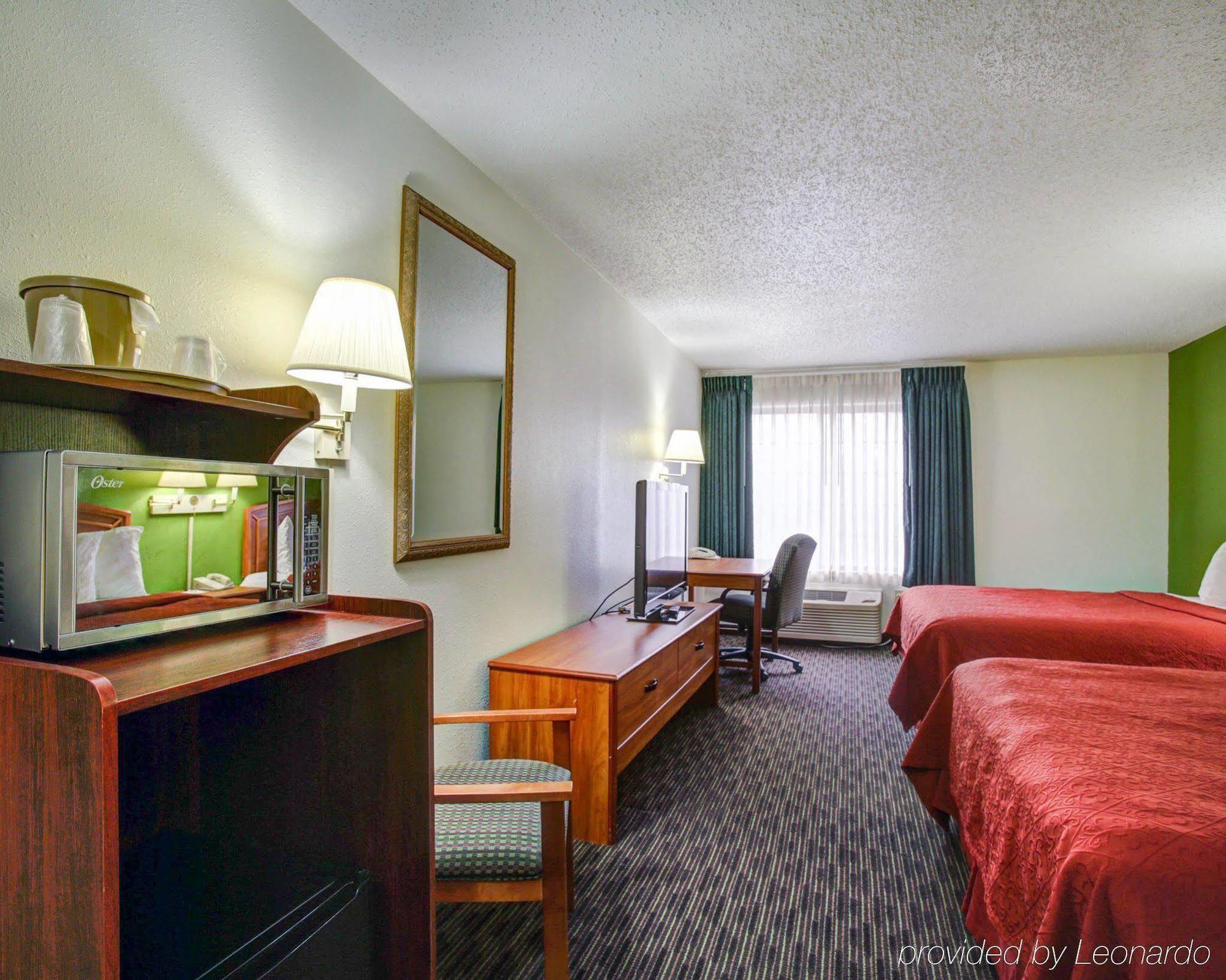 Quality Inn & Suites Airport オースティン エクステリア 写真