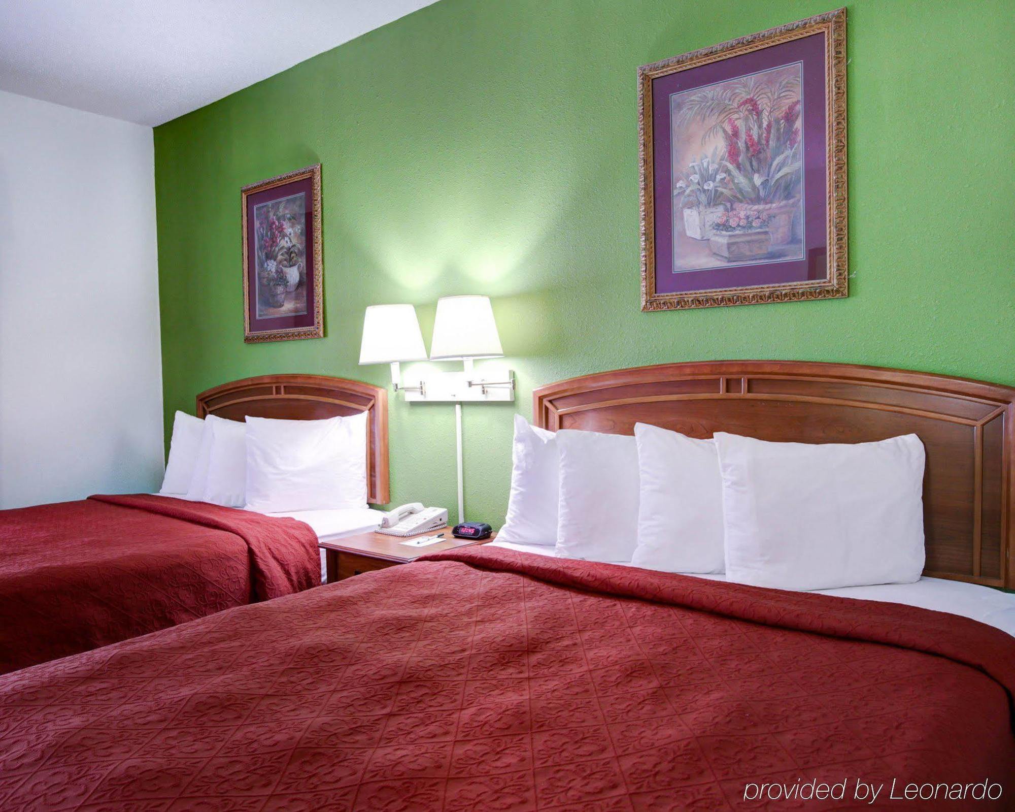 Quality Inn & Suites Airport オースティン エクステリア 写真