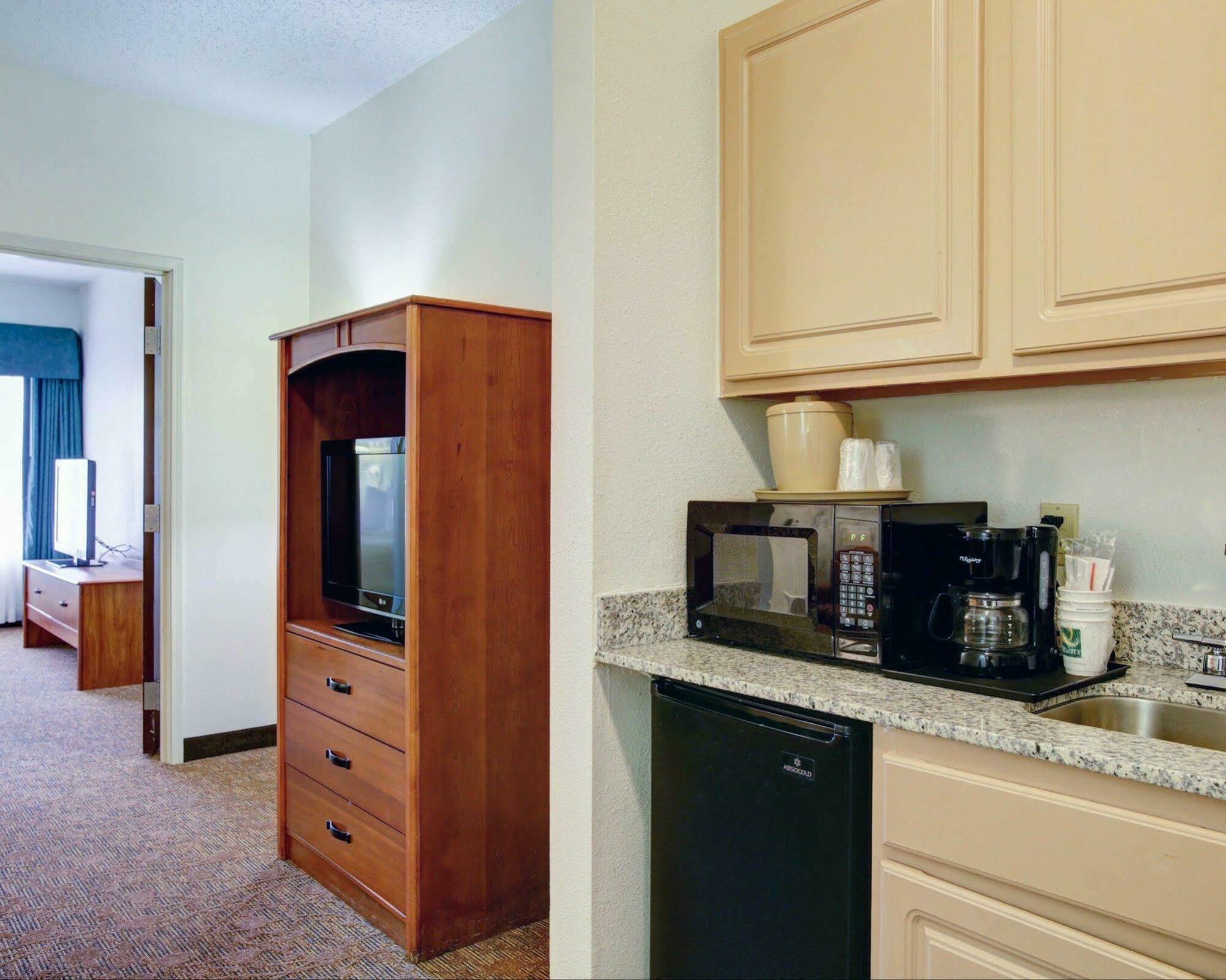 Quality Inn & Suites Airport オースティン エクステリア 写真